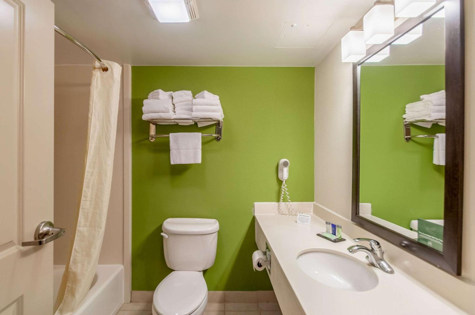 Sleep Inn & Suites Harrisonburg Near University Экстерьер фото