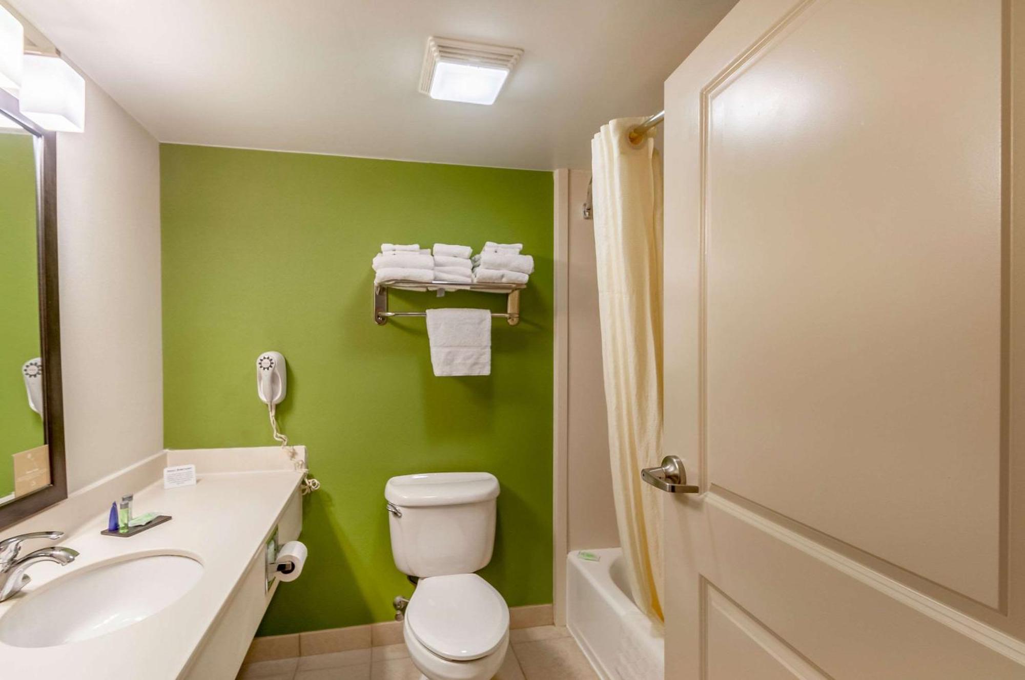 Sleep Inn & Suites Harrisonburg Near University Экстерьер фото