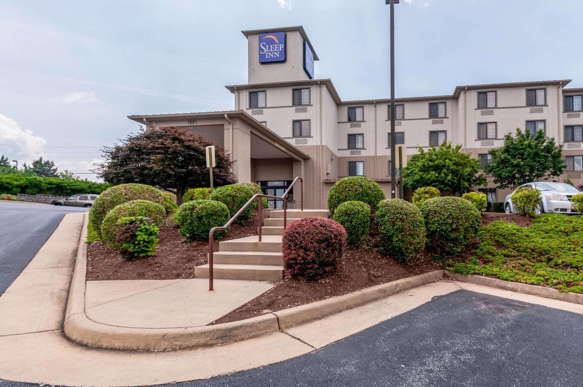 Sleep Inn & Suites Harrisonburg Near University Экстерьер фото