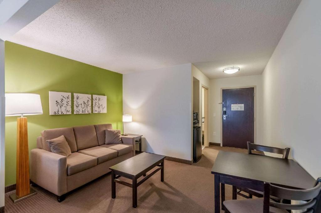 Sleep Inn & Suites Harrisonburg Near University Экстерьер фото