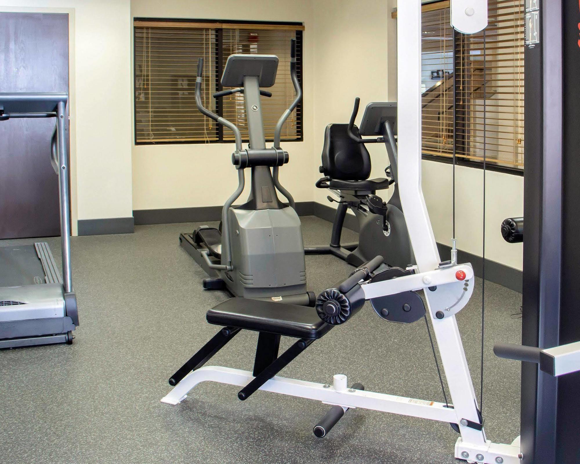 Sleep Inn & Suites Harrisonburg Near University Экстерьер фото